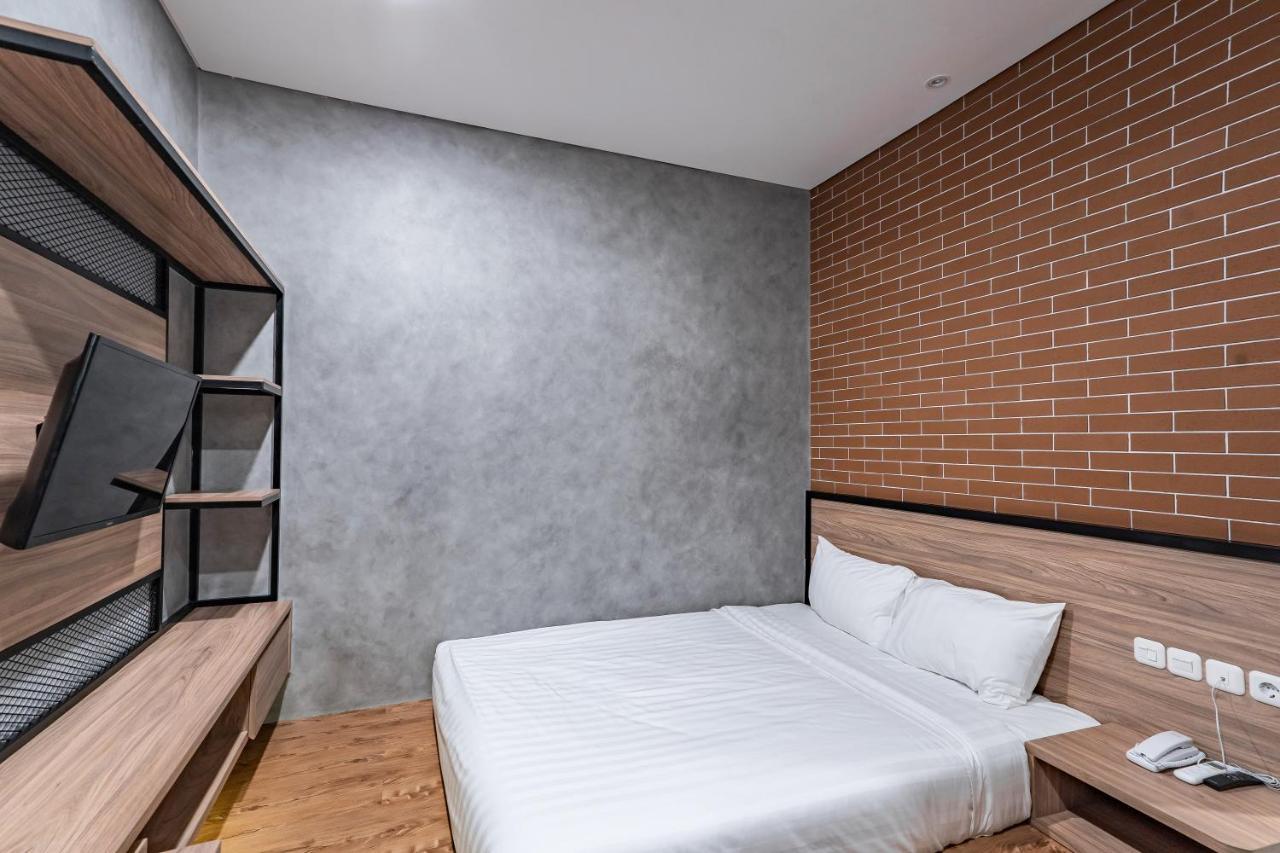 Loa Living Solo Baru Grogol Exterior foto
