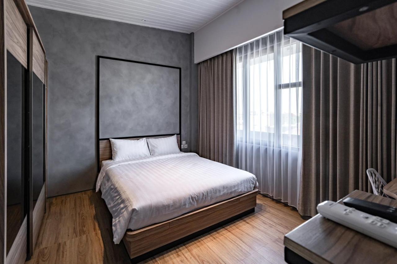 Loa Living Solo Baru Grogol Exterior foto